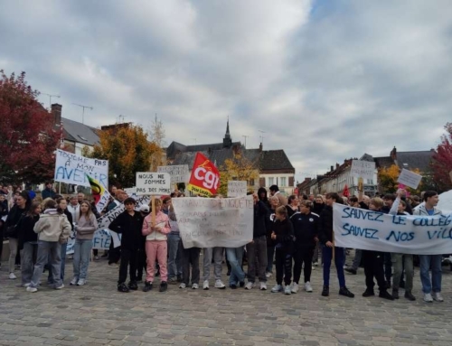 Non à la fermeture du collège de Montcornet